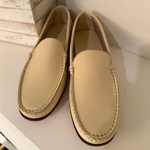 Tod's Women Leather Loafers/Moccasin Driving Shoes  • 38 EU/ 7.5/8 US NEW